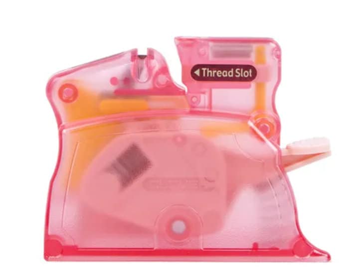 Clover Desktop Needle Threader - Pink - 4073CV